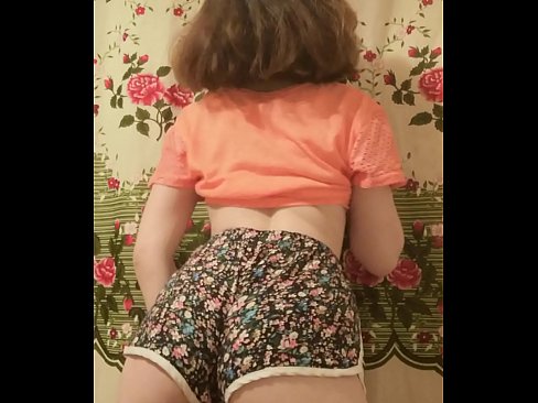 ❤️ orok ngora seksi stripping off kolor nya dina kaméra ❌ video bangsat di urang ❤