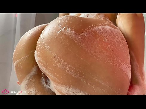 ❤️ Brunette Masturbates Pussy kalawan Vibrator mun Inténsitas Orgasme di Pancuran ❌ video bangsat di urang ❤