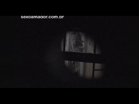 ❤️ Blondie cicingeun dirékam pidéo ku voyeur lingkungan disumputkeun tukangeun bata kerung ❌ video bangsat di urang ❤